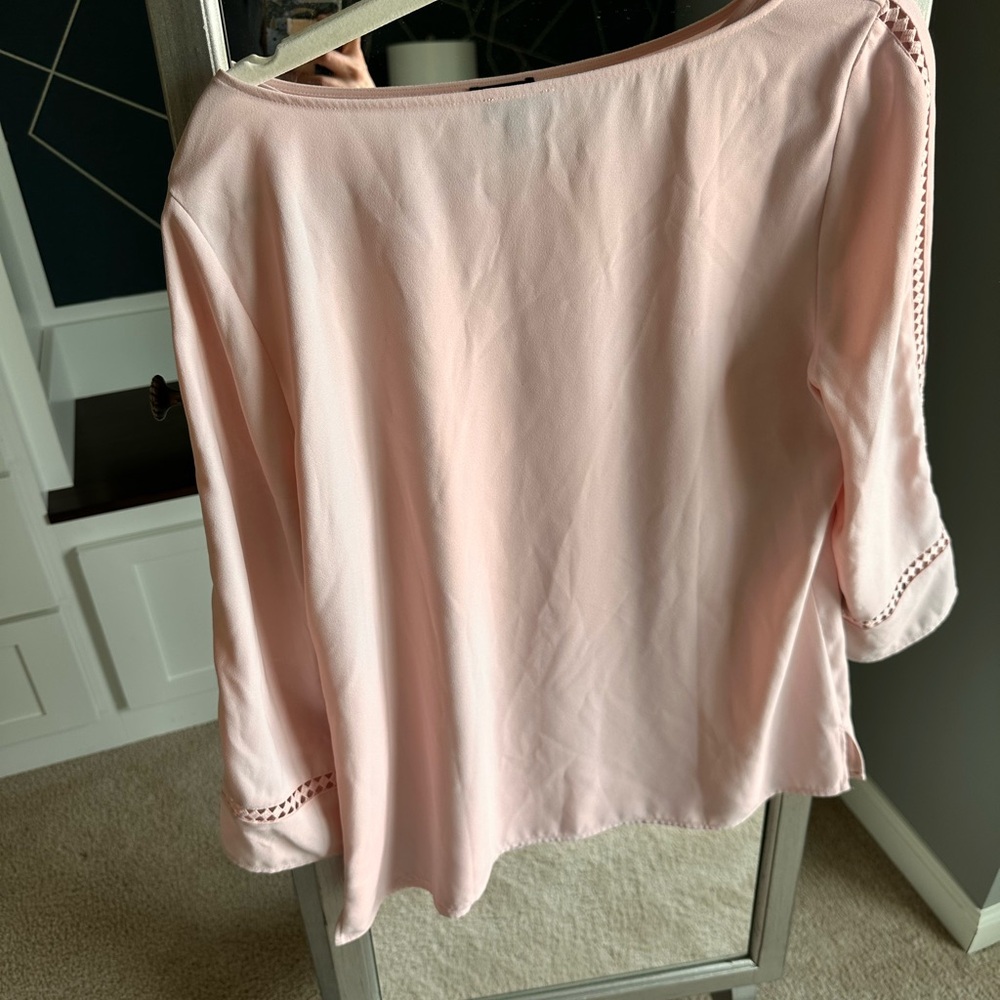 Talbots Light Pink Blouse Ruffle Trim Size M - Picture 3 of 8